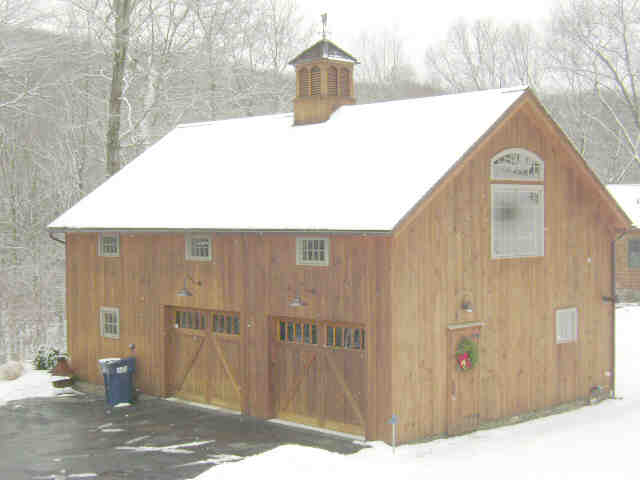 Building photograph for 10 RABBIT LN